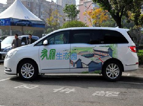 府谷户外车贴喷绘如何保持效果?